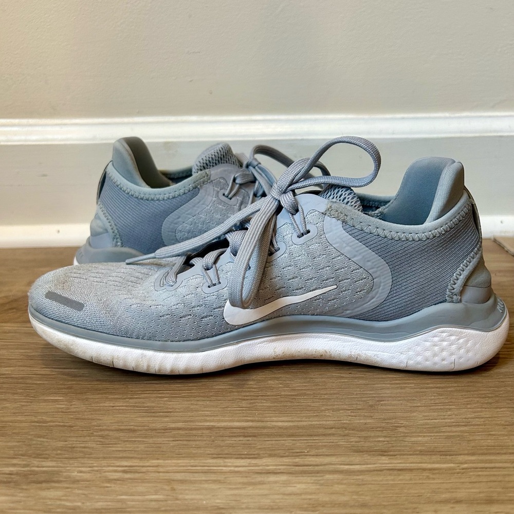 Nike Light Gray Running Shoes